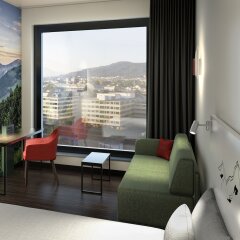 Отель A-Ja Zurich. Das City-Resort. Цюрих комната для гостей