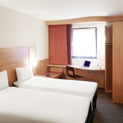 Отель ibis London City - Shoreditch Великобритания, Лондон - 2 отзыва об отеле, цены и фото номеров - забронировать отель ibis London City - Shoreditch онлайн комната для гостей фото 3