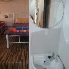 Danee Hostel Бангкок ванная