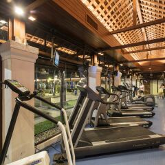 Chatrium Hotel Royal Lake Yangon фитнесс-зал фото 2