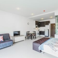 Отель Condo in Karon in Chic Condo (Unit B603) удобства в номере