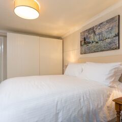 Отель Incredible 2 Bedroom Flat next to Westminster Abbey Великобритания, Лондон - отзывы, цены и фото номеров - забронировать отель Incredible 2 Bedroom Flat next to Westminster Abbey онлайн комната для гостей фото 4