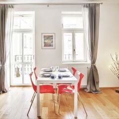 Апартаменты Charming Two-Bedroom Apartment Next To The Emmaus Abbey Прага в номере