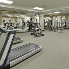 Отель Radisson Hotel Vancouver Airport Канада, Ричмонд - отзывы, цены и фото номеров - забронировать отель Radisson Hotel Vancouver Airport онлайн фитнесс-зал фото 3