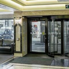 Отель Holiday Inn Mayfair Лондон развлечения