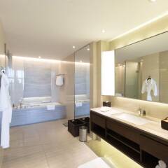 Апартаменты The Oct Harbour, Shenzhen - Marriott Executive Apartments ванная