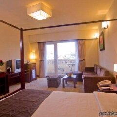 Quoc Hoa Premier Hotel фото 7