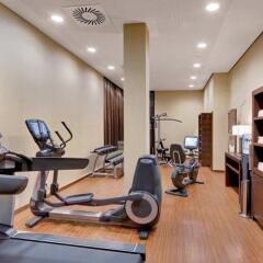 Отель Residence Inn by Marriott Munich City East фитнесс-зал фото 4