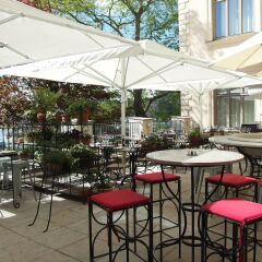 Lydmar Hotel с домашними животными