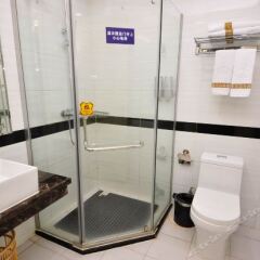 Jin Ya Tai Business Hotel (Guangzhou Jiahe) ванная фото 2