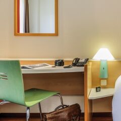 Отель ibis Düsseldorf Hauptbahnhof удобства в номере фото 2