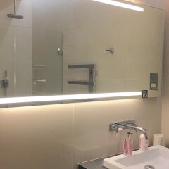 Отель Trafalgar Luxury Suites ванная