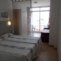 Отель Hostal La Barraca Валенсия комната для гостей фото 2