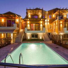 Отель All Saints Villas бассейн фото 2