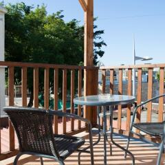 Отель Alecos Hotel Apartments Кипр, Пафос - отзывы, цены и фото номеров - забронировать отель Alecos Hotel Apartments онлайн балкон
