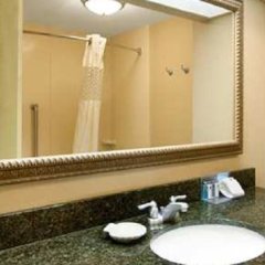Hampton Inn Slidell in Slidell, United States of America from 177$, photos, reviews - zenhotels.com bathroom