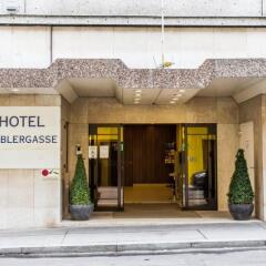 Hotel Geblergasse парковка