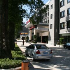 Jingyuan Hotel парковка