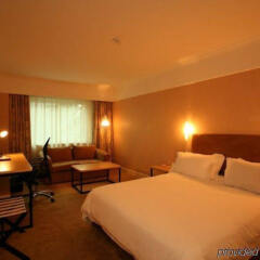Shanghai Rich Garden Hotel комната для гостей фото 2