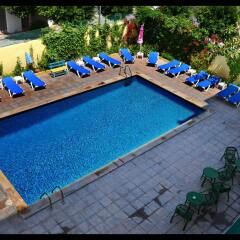 Отель Hostal Valencia бассейн