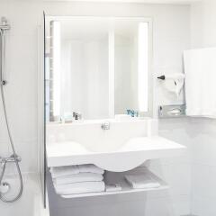 Отель Novotel Barcelona Cornella ванная