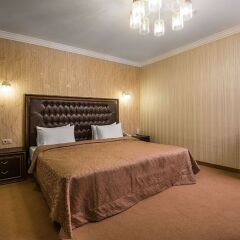 Гостиница Carat 4* Стандартный номер с двуспальной кроватью фото 21