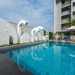 Отель Ramada by Wyndham Phuket Deevana Patong бассейн фото 4