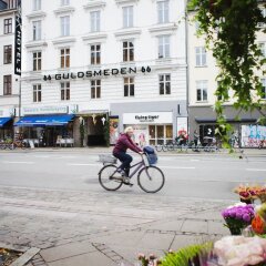 Отель Guldsmeden Carlton Копенгаген парковка
