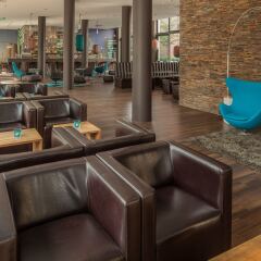 Отель Motel One Düsseldorf Hauptbahnhof интерьер отеля фото 2