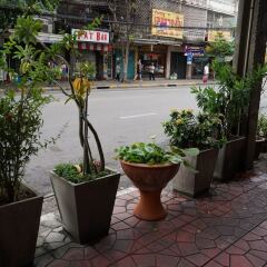 Отель Banglumpoo Place фото 5