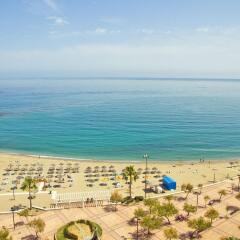 Hotel El Puerto by Pierre & Vacances пляж