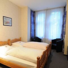 Hotel Karolinger комната для гостей фото 2