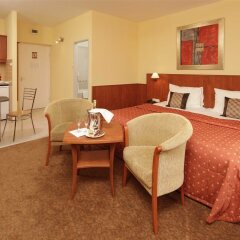 Hotel Charles комната для гостей
