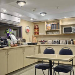 Отель Ramada Limited Vancouver Downtown Канада, Ванкувер - отзывы, цены и фото номеров - забронировать отель Ramada Limited Vancouver Downtown онлайн питание фото 2