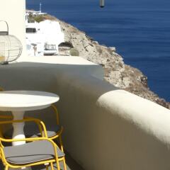 Отель Aerie-Santorini Греция, Остров Санторини - отзывы, цены и фото номеров - забронировать отель Aerie-Santorini онлайн балкон