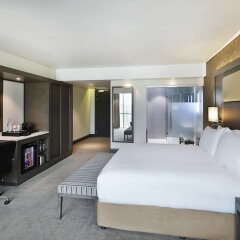 Legend Hotel Lagos Airport, Curio Collection by Hilton удобства в номере
