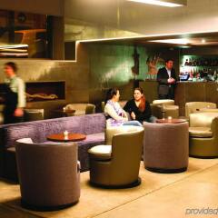 Neya Lisboa Hotel гостиничный бар