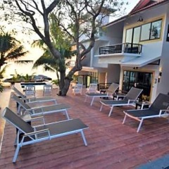 Отель Simple Life Cliff View Resort фитнесс-зал