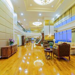 Отель Prince Suite Residence Managed by Prince Palace интерьер отеля фото 2