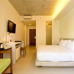 Sunshine Hotel And Residences комната для гостей