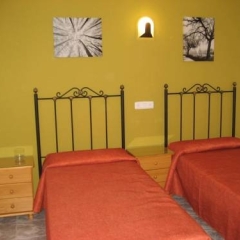 Отель Hostal Dinamarca Испания, Сан-Антони-де-Портмань - отзывы, цены и фото номеров - забронировать отель Hostal Dinamarca онлайн комната для гостей фото 3