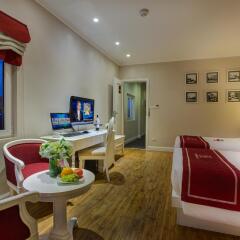 Calypso Premier Hotel комната для гостей