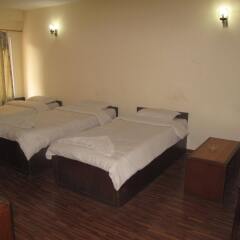 Отель Kathmandu Madhuban Guest House Непал, Катманду - 1 отзыв об отеле, цены и фото номеров - забронировать отель Kathmandu Madhuban Guest House онлайн сейф в номере