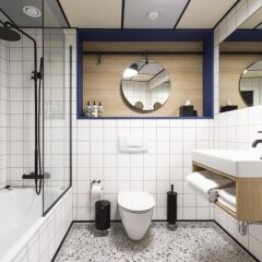 Отель DGI Byens Hotel Дания, Копенгаген - отзывы, цены и фото номеров - забронировать отель DGI Byens Hotel онлайн ванная
