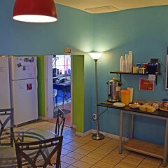 Отель Sin City Hostel Las Vegas США, Лас-Вегас - отзывы, цены и фото номеров - забронировать отель Sin City Hostel Las Vegas онлайн питание фото 2