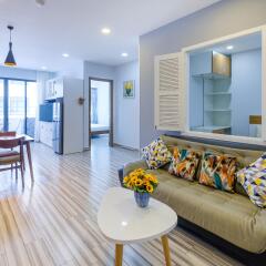 Апартаменты Sunrise Hon Chong Ocean View Apartment Нячанг комната для гостей