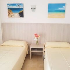 Отель Apartamentos Avenida комната для гостей фото 5