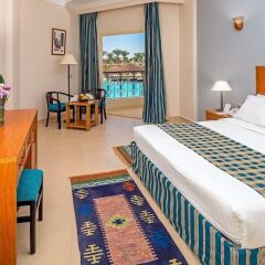 Hawaii Caesar Palace Hotel & Aqua Park - Families and Couples only комната для гостей фото 5