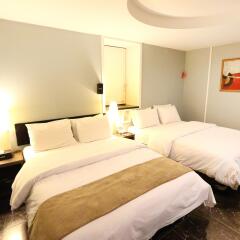 Dodo Tourist Hotel комната для гостей