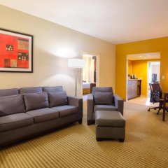 Embassy Suites by Hilton Laredo in Laredo, United States of America from 249$, photos, reviews - zenhotels.com guestroom photo 5